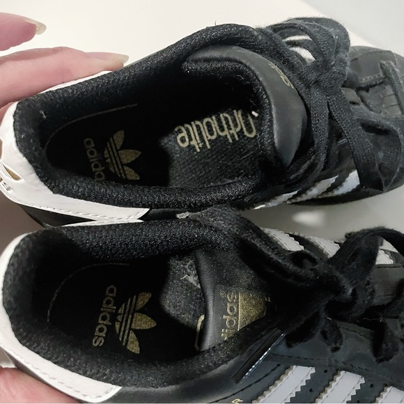 Adidas superstar black lace up ortholite shoes 13C, child leather runners - Picture 6 of 6